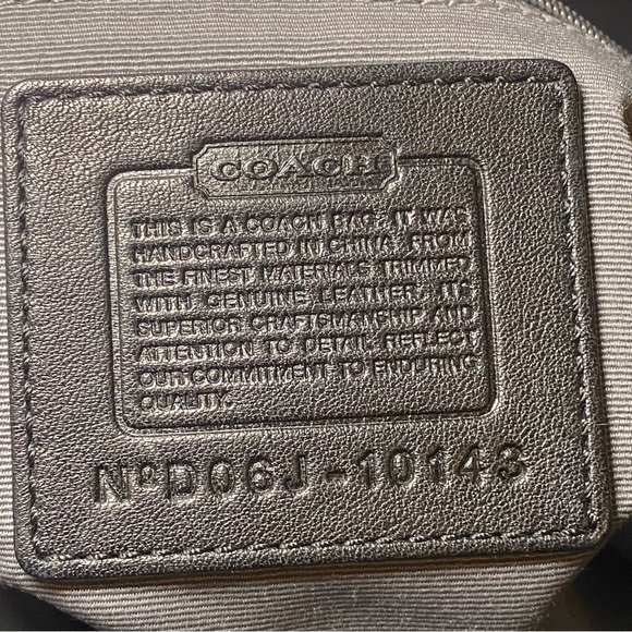 Coach Shoulder Bag - Picture 10 of 14